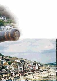 The Lyme Regis visitors guide contains a travel guide together with details of the Lyme Regis Tourist Information Centre, accommodation, restaurants, shops, events, attractions and activities